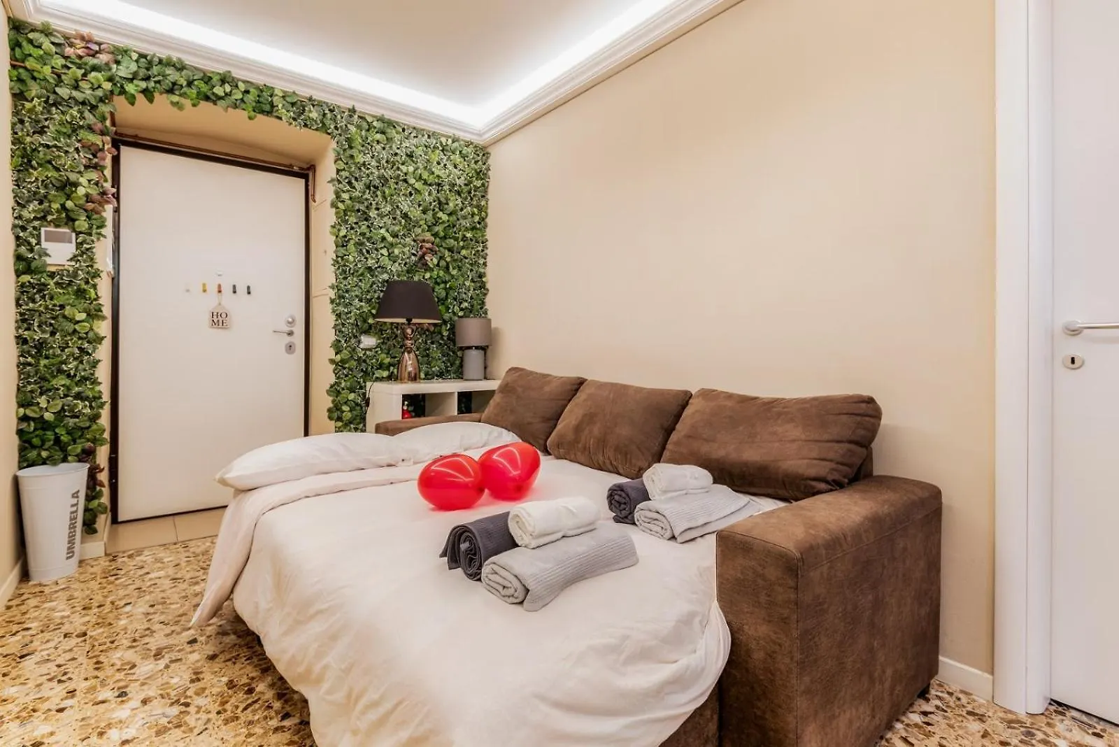 Apartment Pt.Venezia M1 In50M-Duomo10'-Stazione Centrale 9' Milan